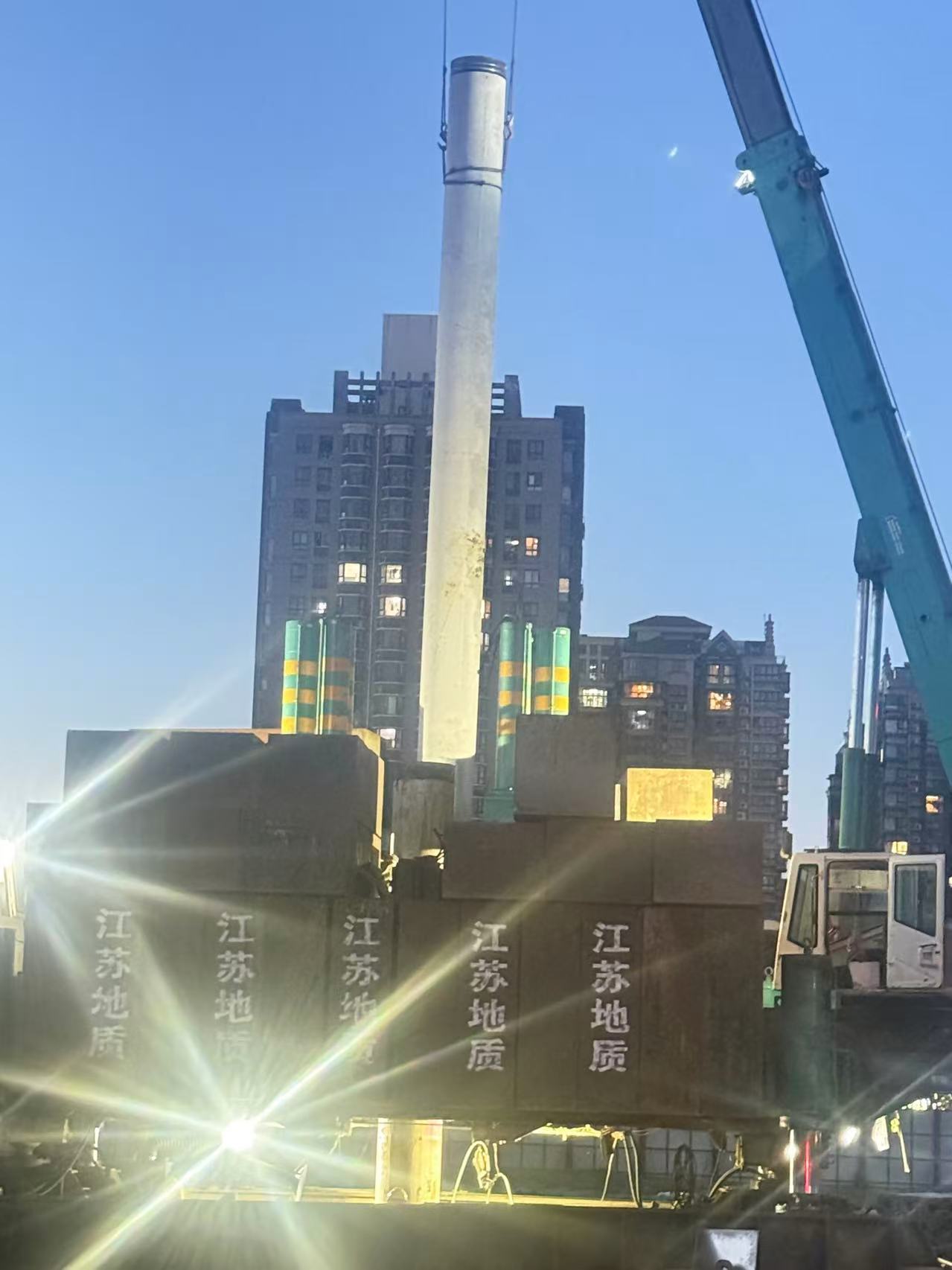 静压桩机.jpg